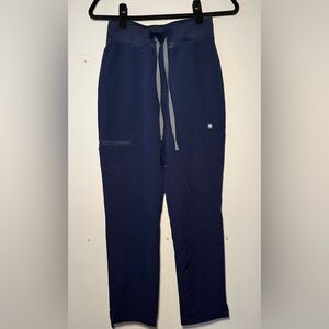 FIGS Petite XS Yola High Waisted 2.0 Skinny Scrub Pants in Navy